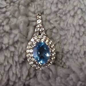 Elegant Blue Stone and Stering Silver Pendant Necklace